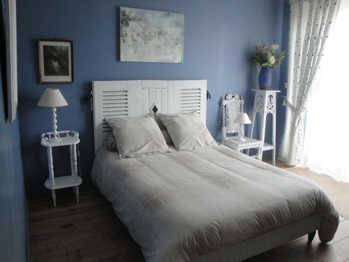 Bed and Breakfast Le Relais Des Capucines Largnac Esterno foto