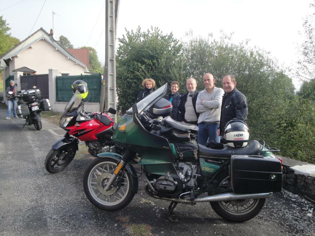 Bed and Breakfast Le Relais Des Capucines Largnac Esterno foto